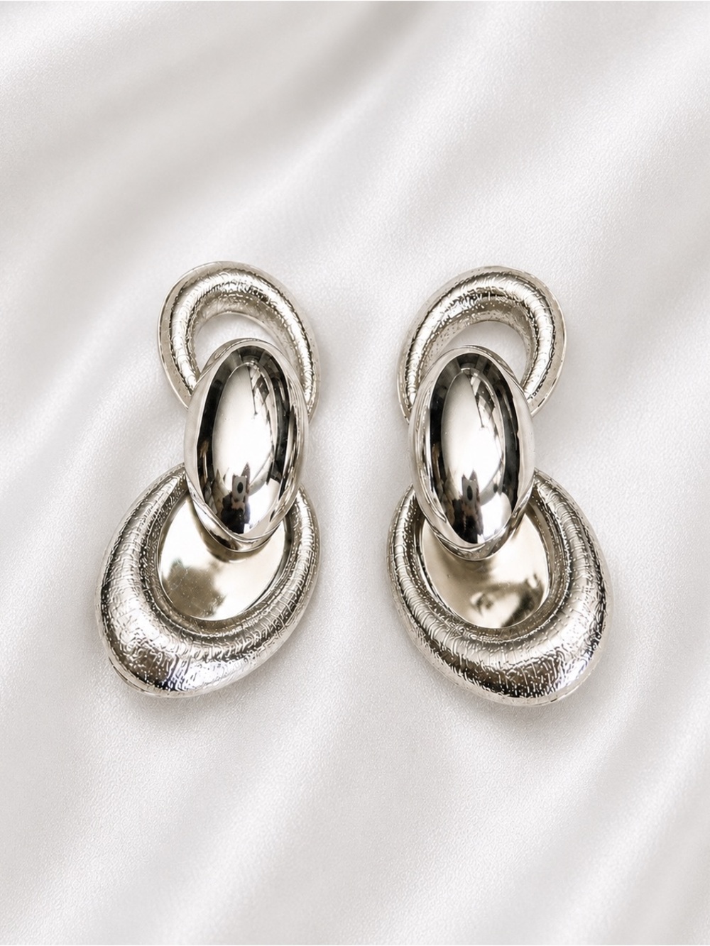 ✨🤍 Vintage Coro Silver Tone Clip-On Earrings | Classic Linked Design ✨🤍